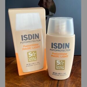 ISDIN Fusion Water Magic Light 50 SPF (Direct from Spain)